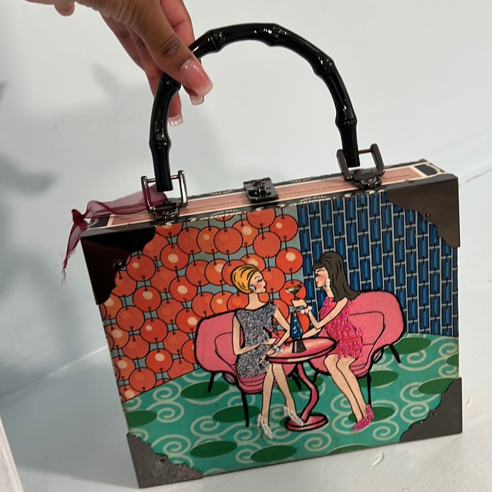 Vintage box bag
